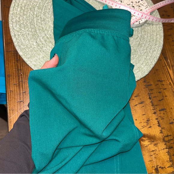 FIGS - High Waisted Livingston Scrub Pants - Picture 2 of 5